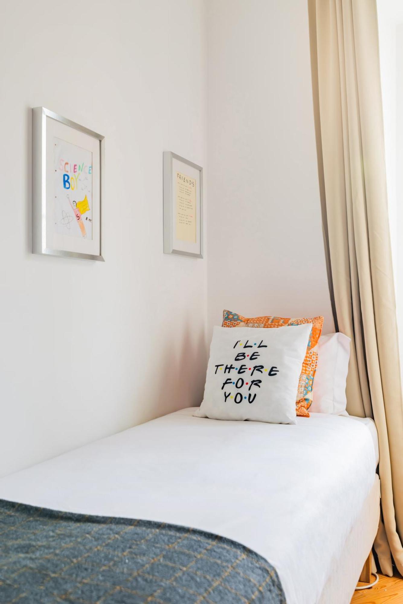 Monica'S Place A Friends' Inspired Apartment 리스본 외부 사진